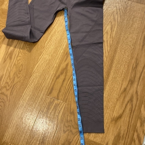 Women’s High Waisted Thick  Banded Athletic Running Leggings with Air Holes - Picture 8 of 10